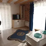 Pod Lasem Toporzysko (Sucha)